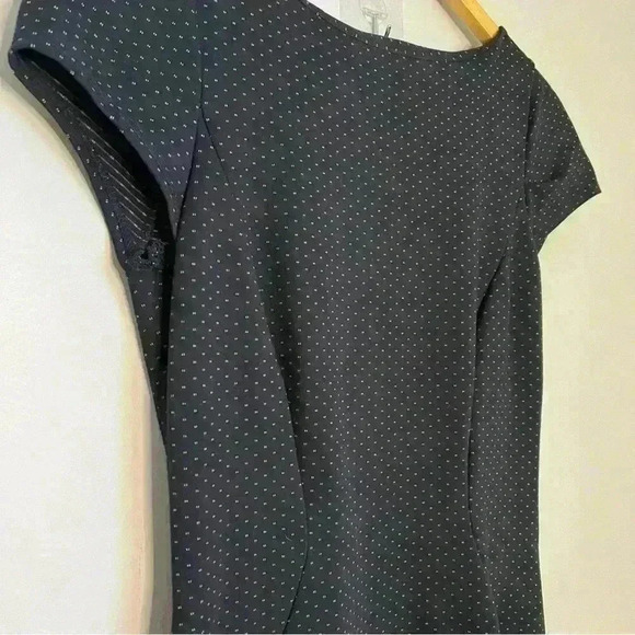 Closet London Pencil Dress w/Bottice Fitting Detail Size 8 Navy Blue Print EUC - Picture 1 of 6